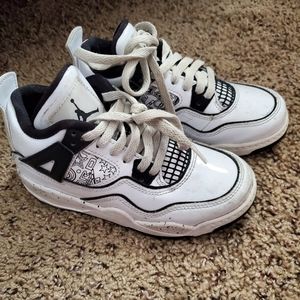 Young boy kids Jordan sneakers size 12c